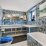 Semesterbostad Charming Retreat In - By Traum *